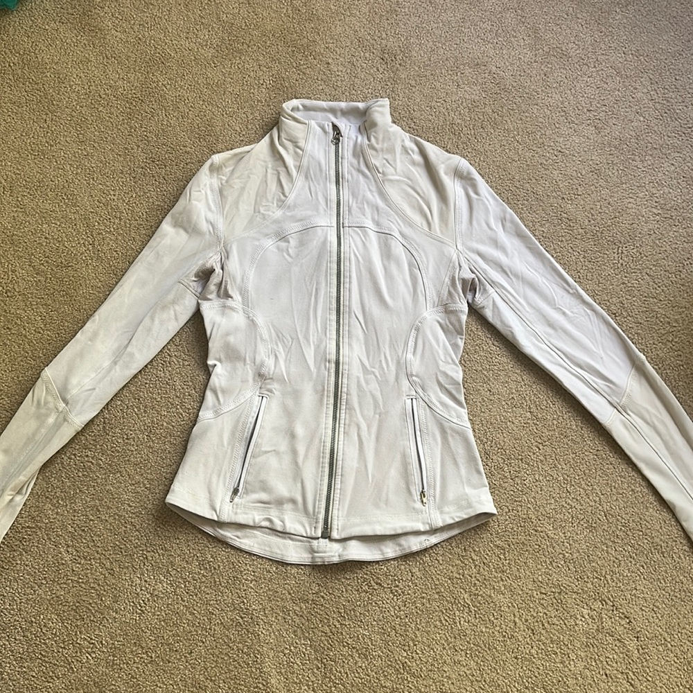 Older Lululemon zip up. Runs small.